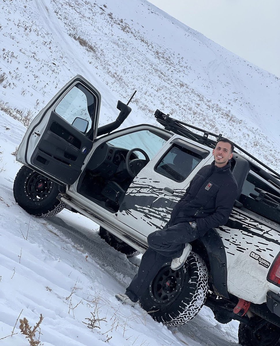 L 🇮🇷 tweet media