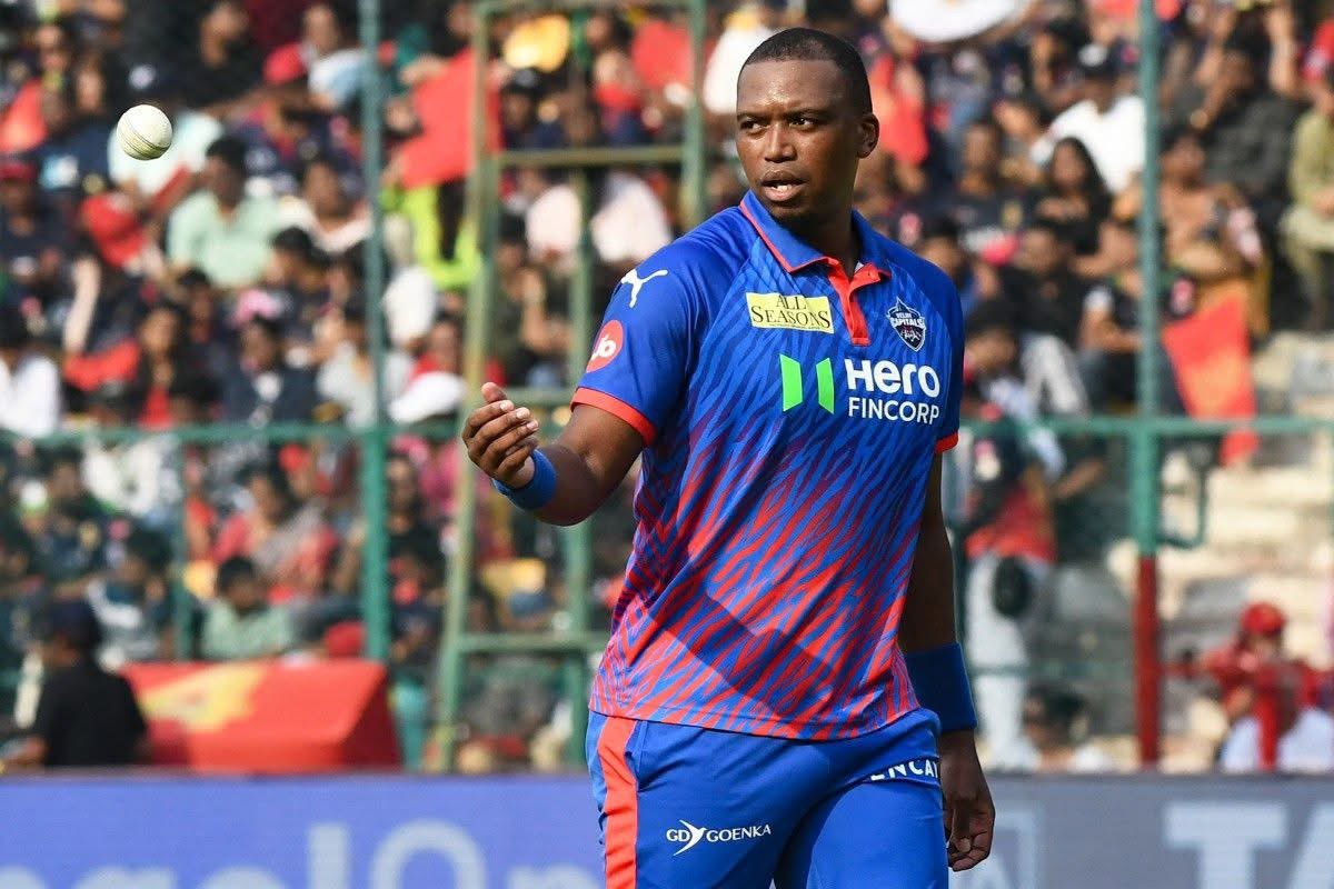 News from India 
Lungi Ngidi has been discharged from hospital. He had a CT scan which came out normal. He's returned to the team hotel, and will be assessed by a neurosurgeon in the coming days. All goes well, he should be back on the field soon.
#Lungingidi 
#iplupdates