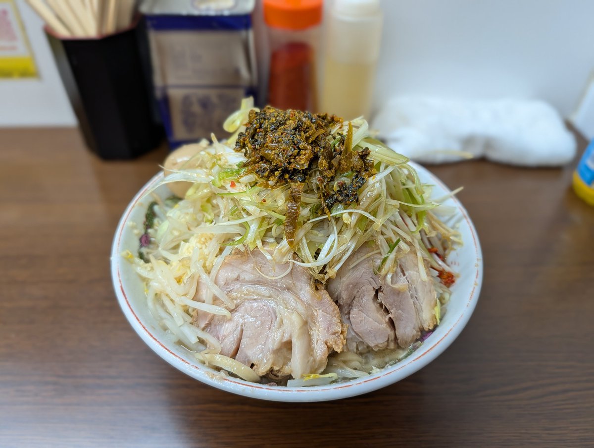 ソファー【99%】 tweet media