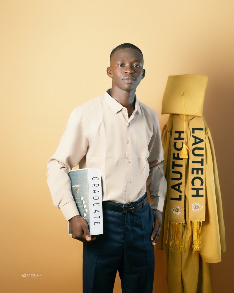 KaShaMaDuPe 
To Him Alone, Who Is Able To Keep A Man From Falling.....
I’m incredibly proud and honored to emerge as the Best Graduating Student in the Department of Pure and Applied Mathematics. This achievement has only fueled my drive to aim even higher.
#LautechConvocation