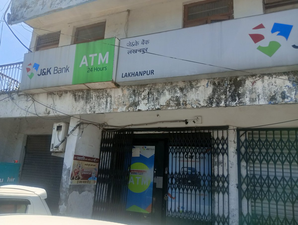 RahulCh39470006's tweet image. The J&amp;amp;K Bank ATM at Lakhanpur is currently out of service. This is causing a lot of inconvenience to the local public and travelers. Requesting the concerned authorities to look into this urgently. @JandKBank @JandKBank_Help #ATM #ServiceIssue #Kathua