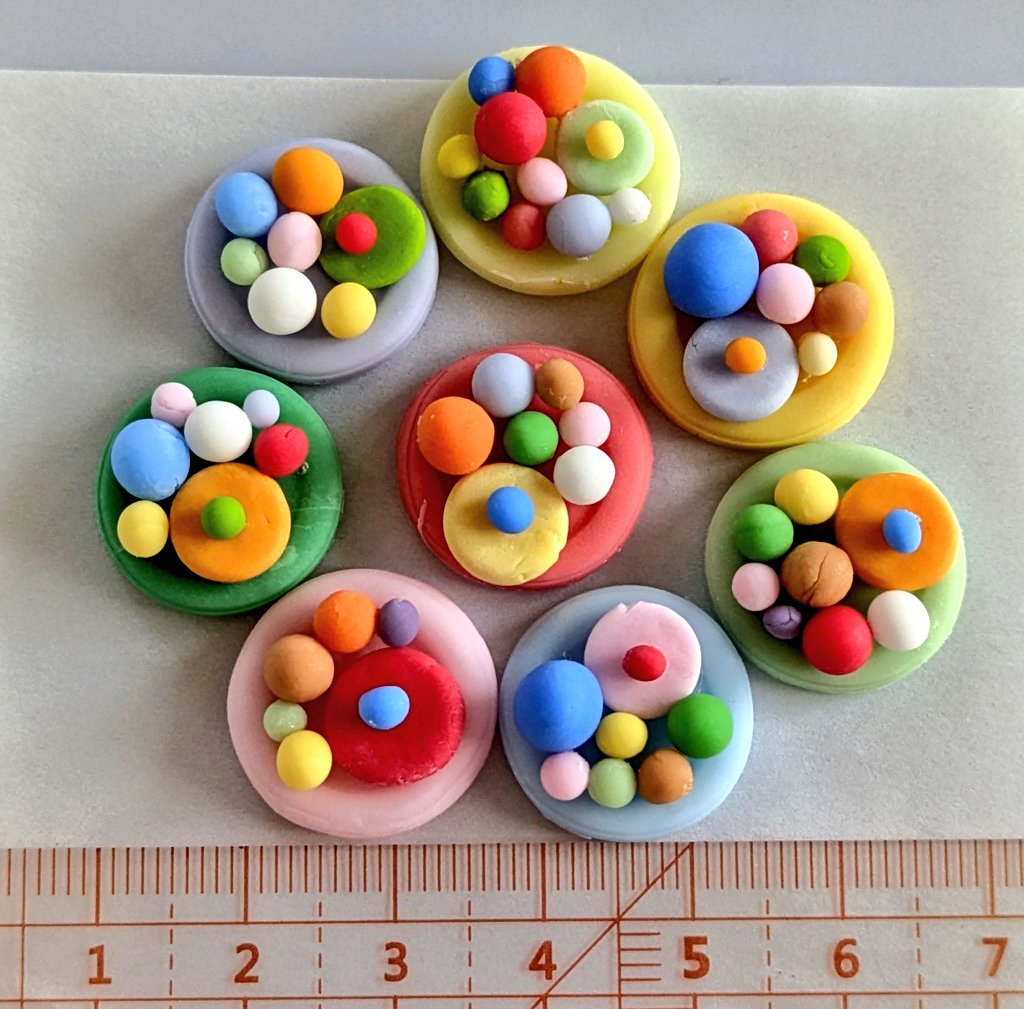 honnyomiko's tweet image. お花ピザmini (粘土)
#flower #pizza #mini #clayart