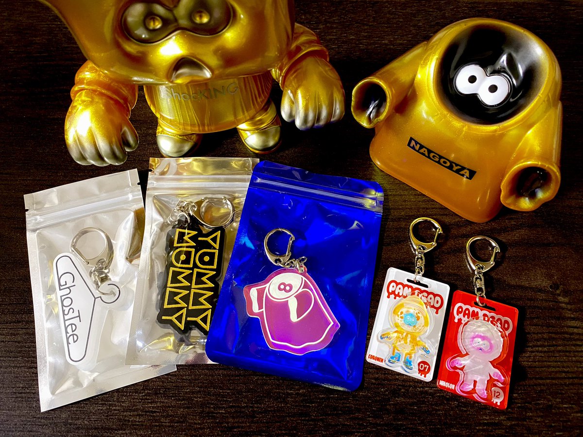 Beeyum_yum's tweet photo. 【お迎え品】HUMANROBOTさんPOP UP
初日に行ってきました!!
NAGOYA GOLDのゴースティーとショッキングをお迎え!!!!
もちろん名古屋限定ガチャも回しました!!!
サインありがとうございます!!
#GhosTee
#ShocKING
#HUMANROBOT
#ドリームカプセルMainLabo https://t.co/0vr96alkiB
