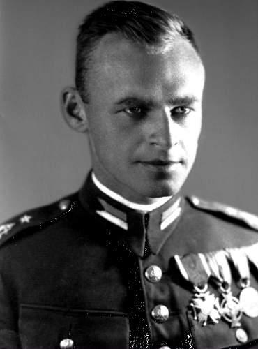 ‼️ Wielka ucieczka Rotmistrza

🗓 8⃣3⃣ lata temu, w nocy z 26 na 27 kwietnia 1943 roku, wraz z dwoma towarzyszami, z niemieckiego obozu Auschwitz uciekł oficer Wojska Polskiego i Armii Krajowej – rotmistrz Witold Pilecki.

❗️ Pilecki znalazł się w obozie z własnej woli. Dał się