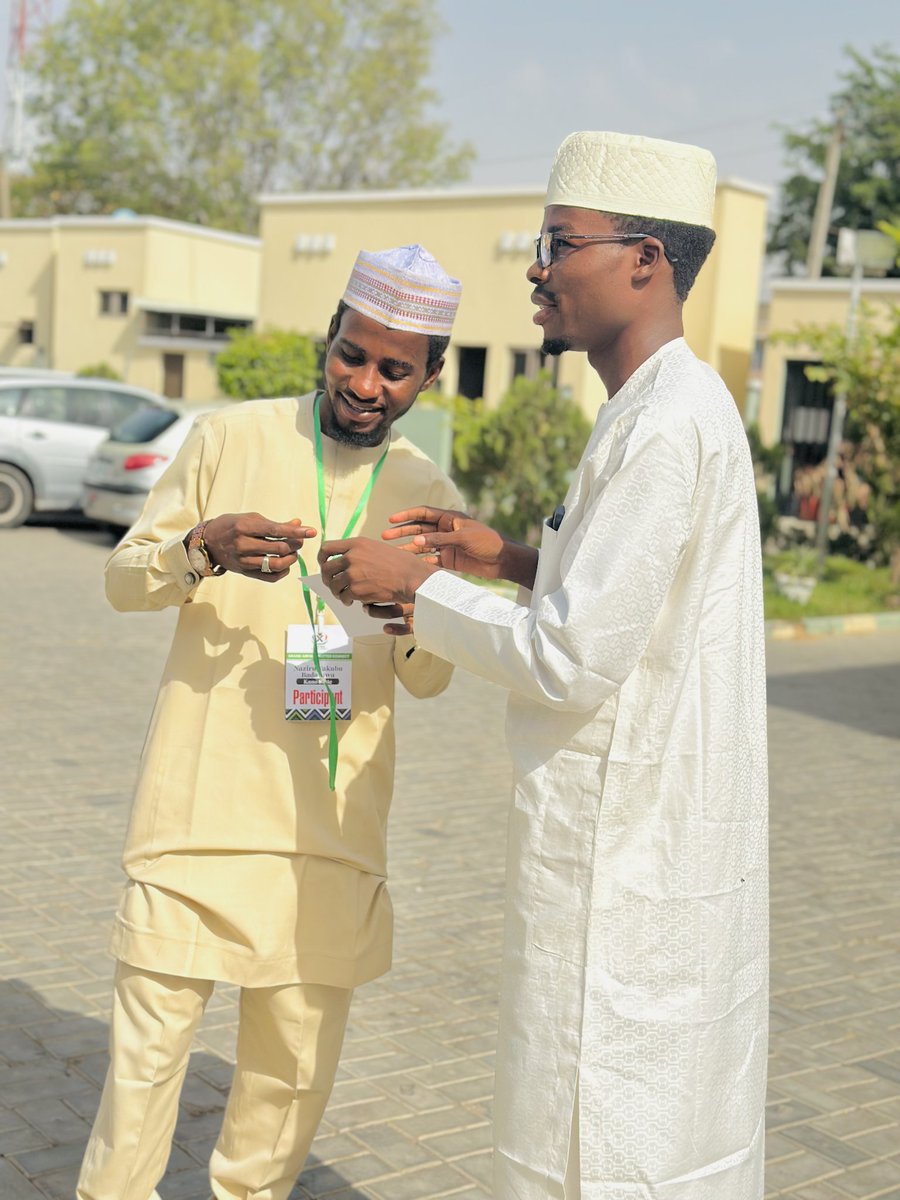 Mr_Naxeeir's tweet photo. Here we are...🤩
#Arewatwitterconnect https://t.co/YSDew8CiMN