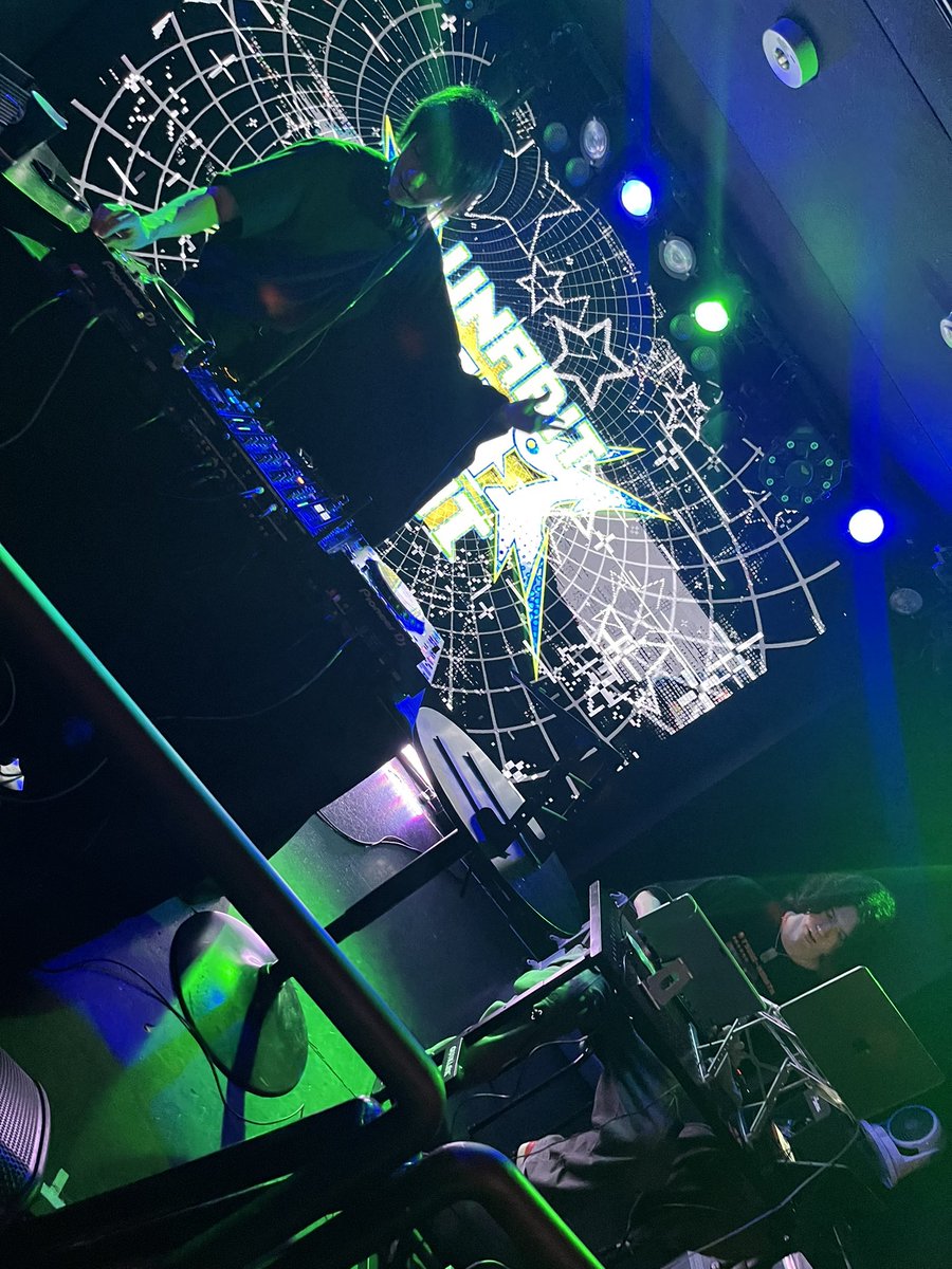 青いビー玉(みやも) tweet media