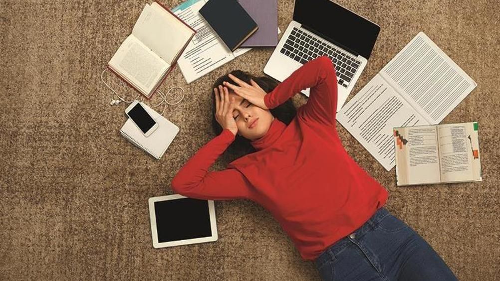 SecEd_Education's tweet image. #GCSEs &amp;amp; #ALevels begin soon – are your students revising effectively? Practice testing, spaced study &amp;amp; interleaving can transform recall &amp;amp; confidence. Three techniques &amp;amp; five tips for the final weeks of revision: buff.ly/jtR6e86 #exams #teaching #revision #schools