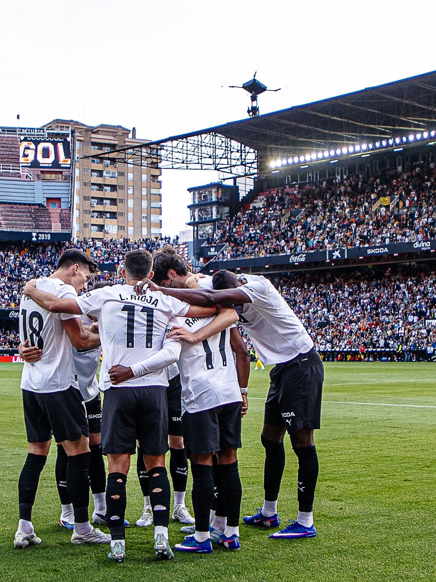Valencia CF tweet media