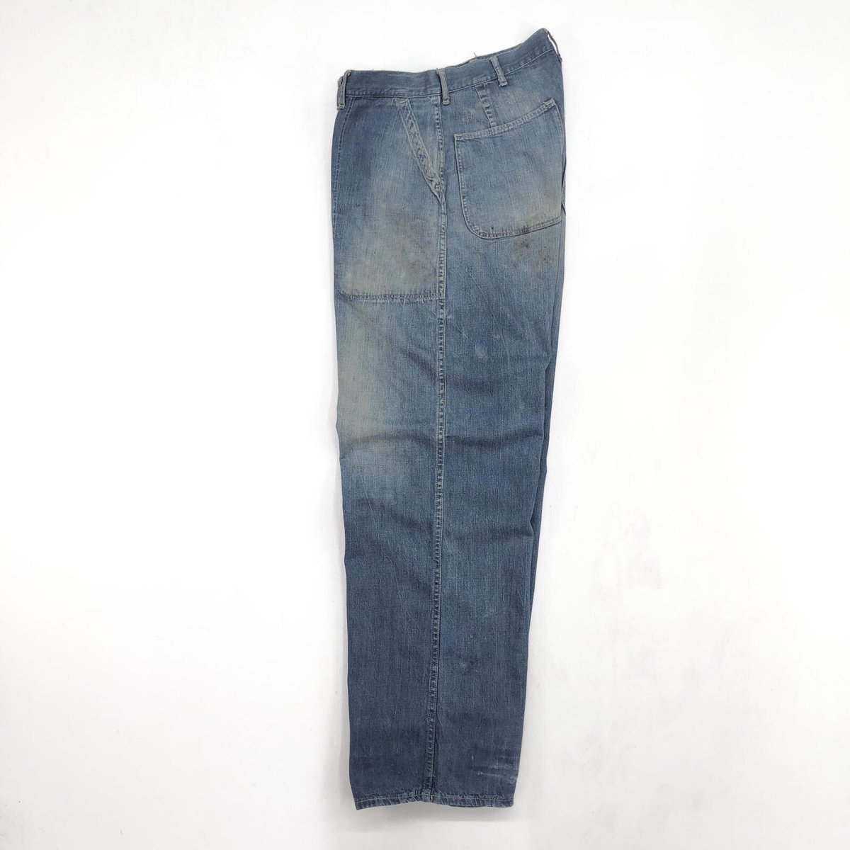 eaglebase2's tweet image. 本日7時の新商品！
U.S.NAVY M-45 40- 50s デニム パンツ 

ライトオンス独特の縦落ち
広いワイドシルエットがいい！
リアルなダメージ
履き込んだ　この色落ち
そして やわらかデニム！
ー8時のNEW ARRIVALの M-45も見てください！
eaglebase.thebase.in
#古着 #ミリタリー #軍物