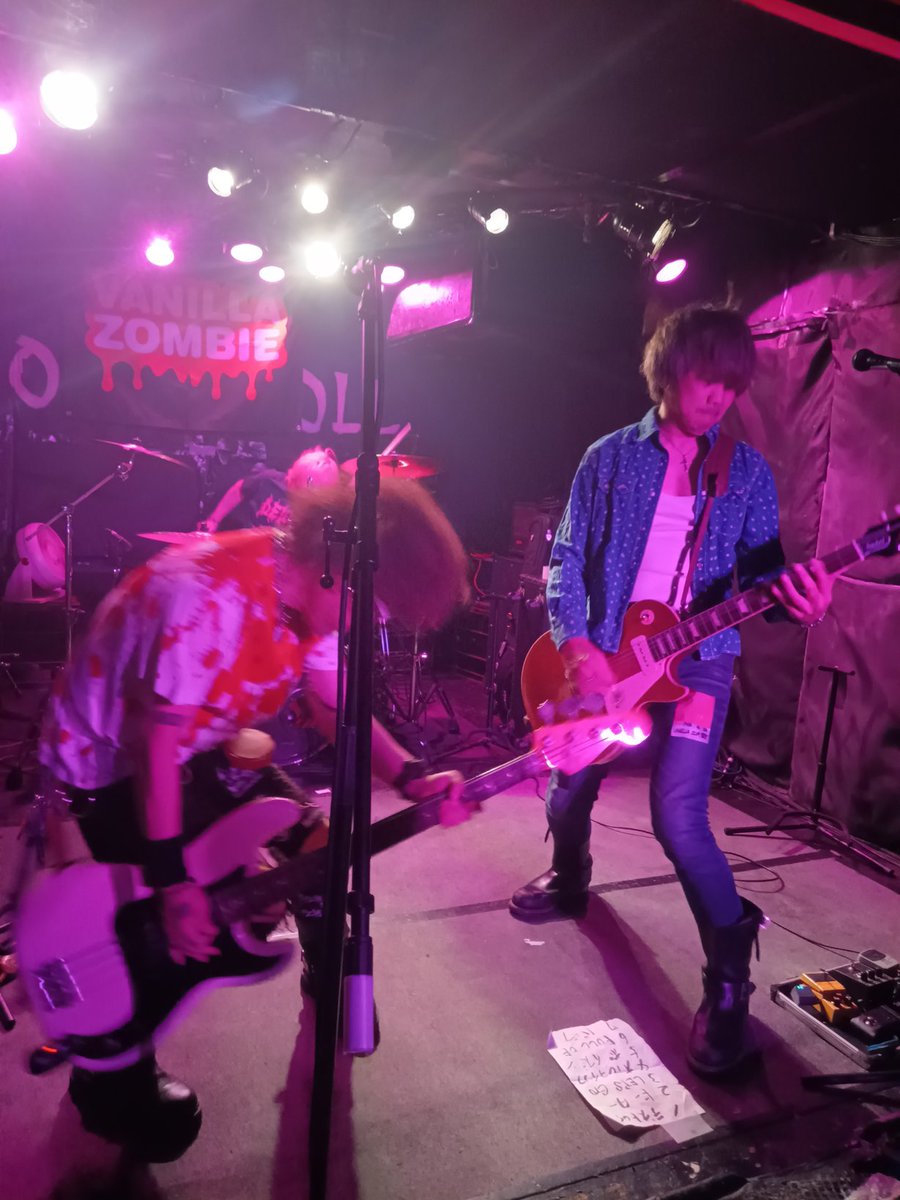 okachan0306's tweet photo. #ClubRocknRoll
トッパーは…そう、
#VanillaZombie ‼️
(掛け声は必須です🤣) https://t.co/FOtjYGgZRi