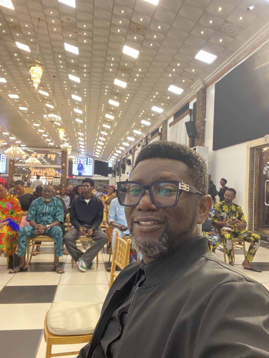 TheEstateValuer's tweet photo. In Church now, where are you on this Sunday morning? Need a place to worship.. join us at Daystar Christian Center. #Sundayservice https://t.co/5RRkZzJzvP