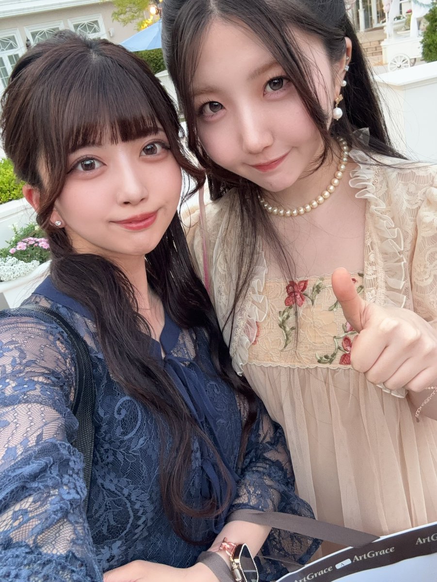 natsu__1213's tweet photo. 地元のお友達の結婚式💐💍
久しぶりだったねえ https://t.co/gwZ0TP2BpJ