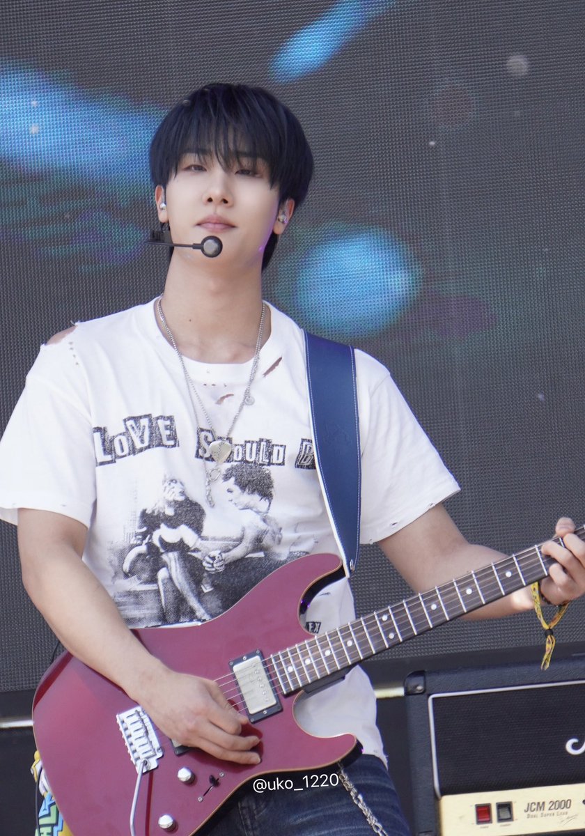 AWESOME MUSIC FESTIVAL 2026
난지한강공원
2026/04/26

🐈‍⬛🎸

#AMF2026 #어썸뮤직페스티벌
#캐치더영 #CATCHTHEYOUNG
#キャッチザヤング #CTY
#안기훈 #기훈 #KIHOON
#キフン #ギフン