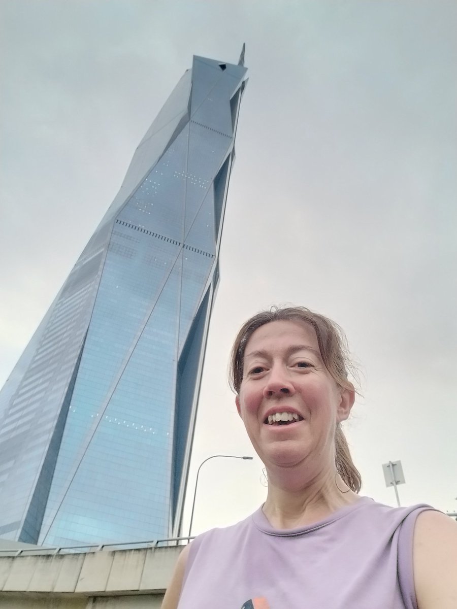 MillingtonSally's tweet image. Morning 5km run 
By the river, past Petaling street before the market stalls opened, alongside some great street art, and to the Merdeka tower, 2nd tallest tower in the world apparently! 
Happy Sunday! 😀🏃‍♀️🇲🇾
#KualaLumpur #Running #Malaysia