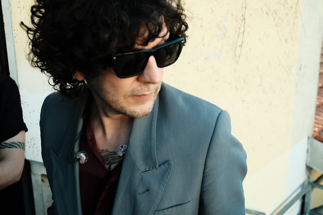 famedalupi's tweet image. #Repost @MetaErmal
...
Il tour sta per partire. Ah i club, quanti ricordi! Quanti chilometri su e giù per lo stivale. 
Pronti?