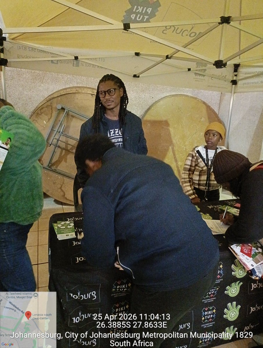 CleanerJoburg's tweet image. Jozi! Some highlights from the holiday weekend yesterday - our Pikitup Team was at #IDP Lenasia South Civic Centre @CityofJoburgZA @JackSekwaila ♻️🚛🗑️🧹 #ReduceReuseRecycle