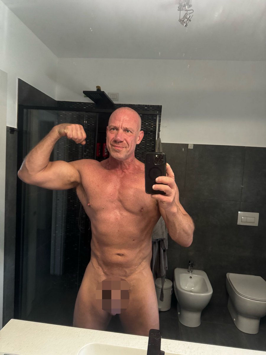 GYMBG1's tweet photo. Barba o no? https://t.co/dhNB7J5M3R
