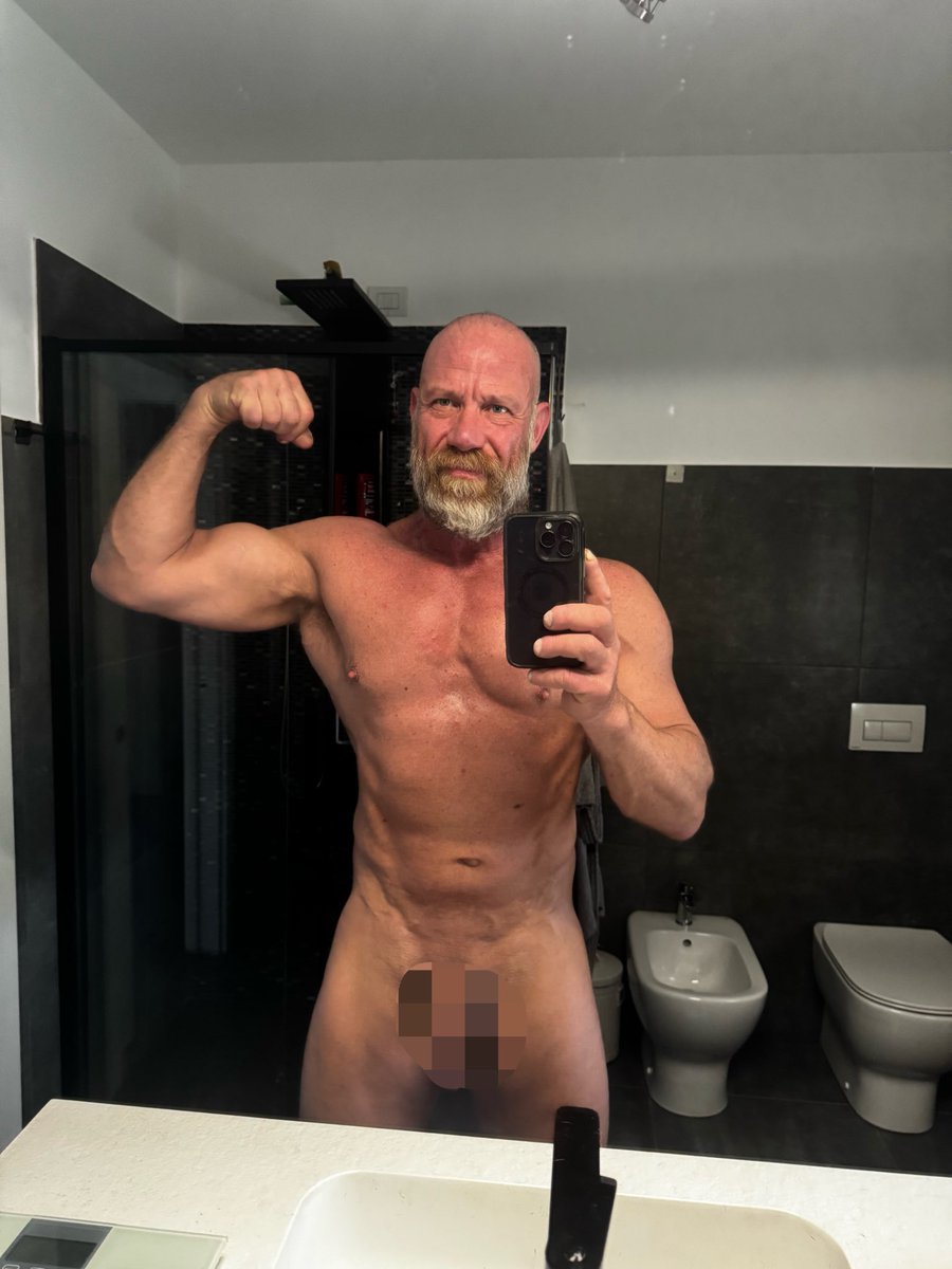 GYMBG1's tweet photo. Barba o no? https://t.co/dhNB7J5M3R