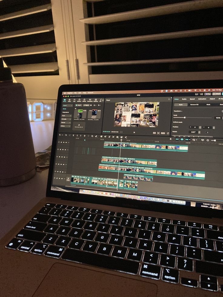 Artbyfiona's tweet image. Looking for Video Editor? 
DM ME 📩

#videoeditor
