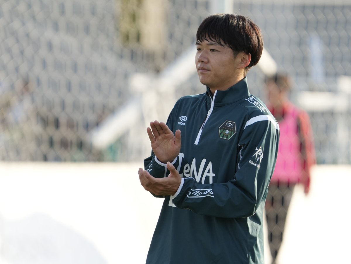 ブッキー tweet media