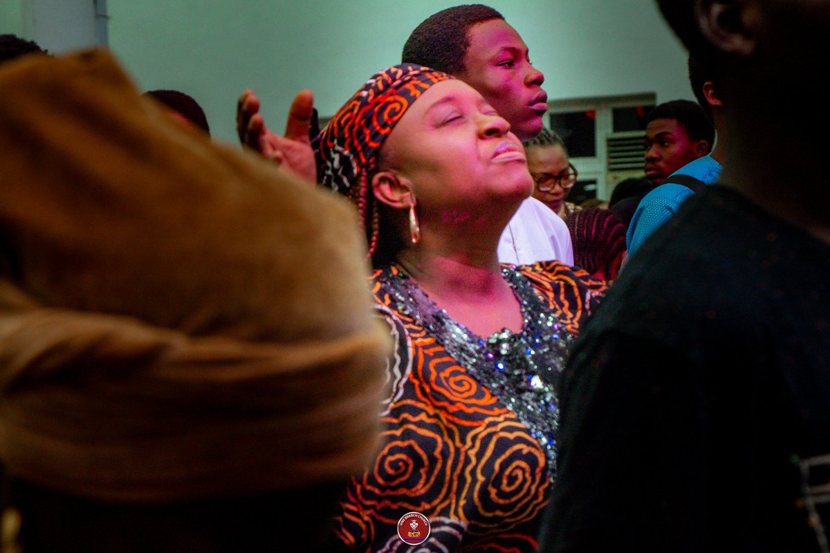 VBCmokola's tweet photo. #highlights 
#SundayService 
#springservice 
#VBCMokola 
#VineBranchChurch https://t.co/S7kvQJ4tKl