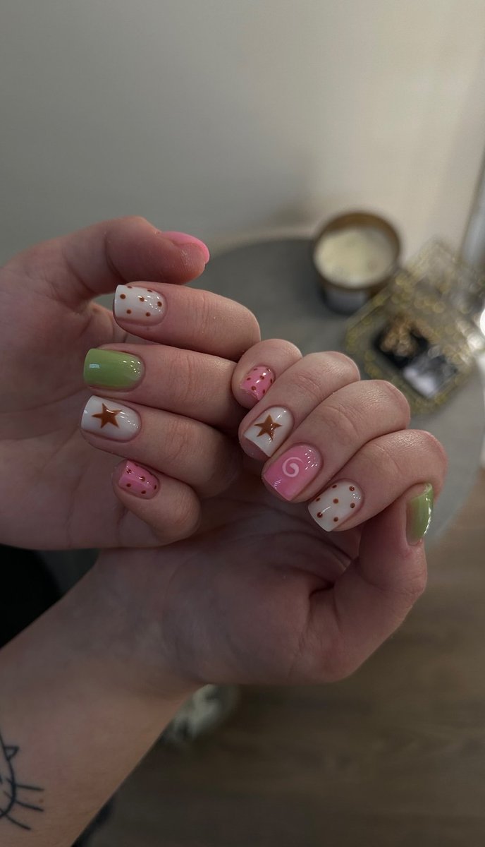 soo🐈‍⬛is working tweet media