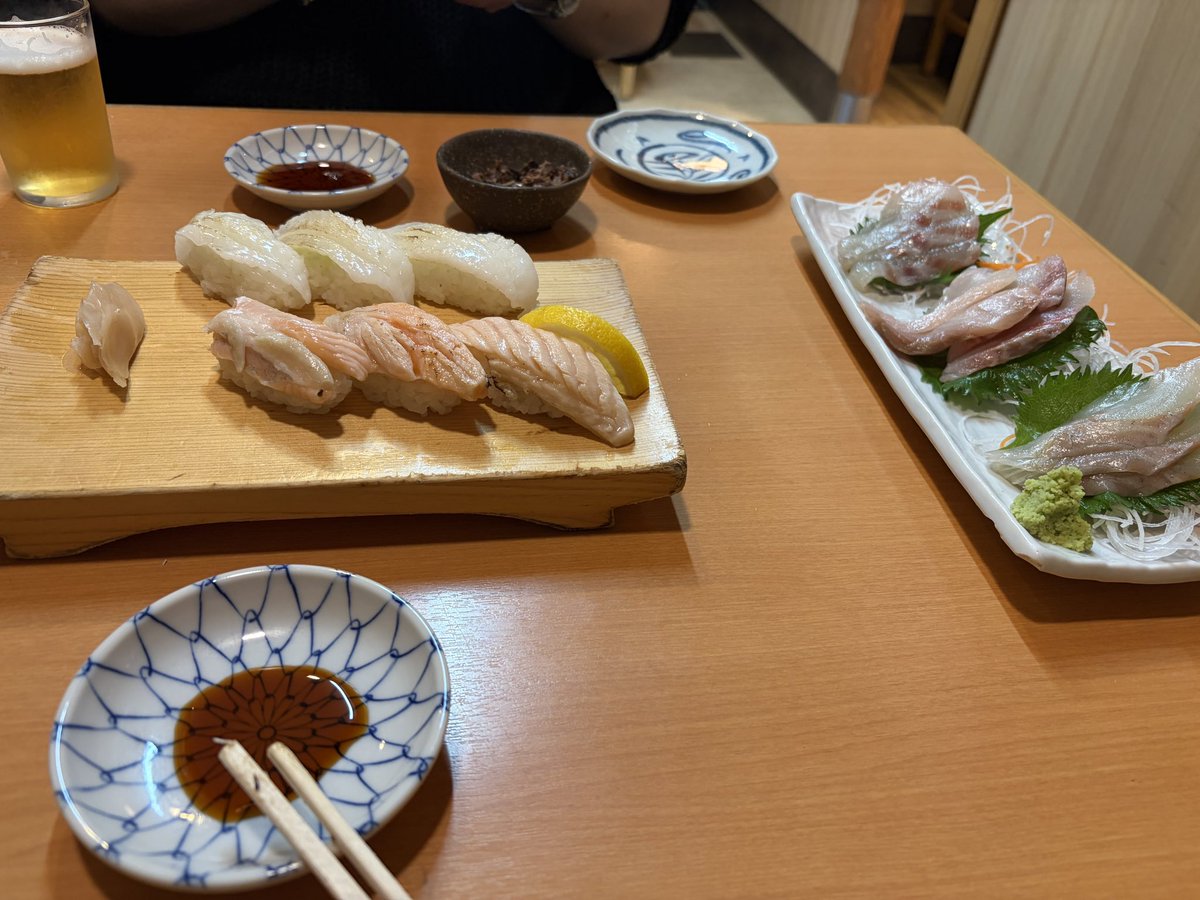 バル tweet media