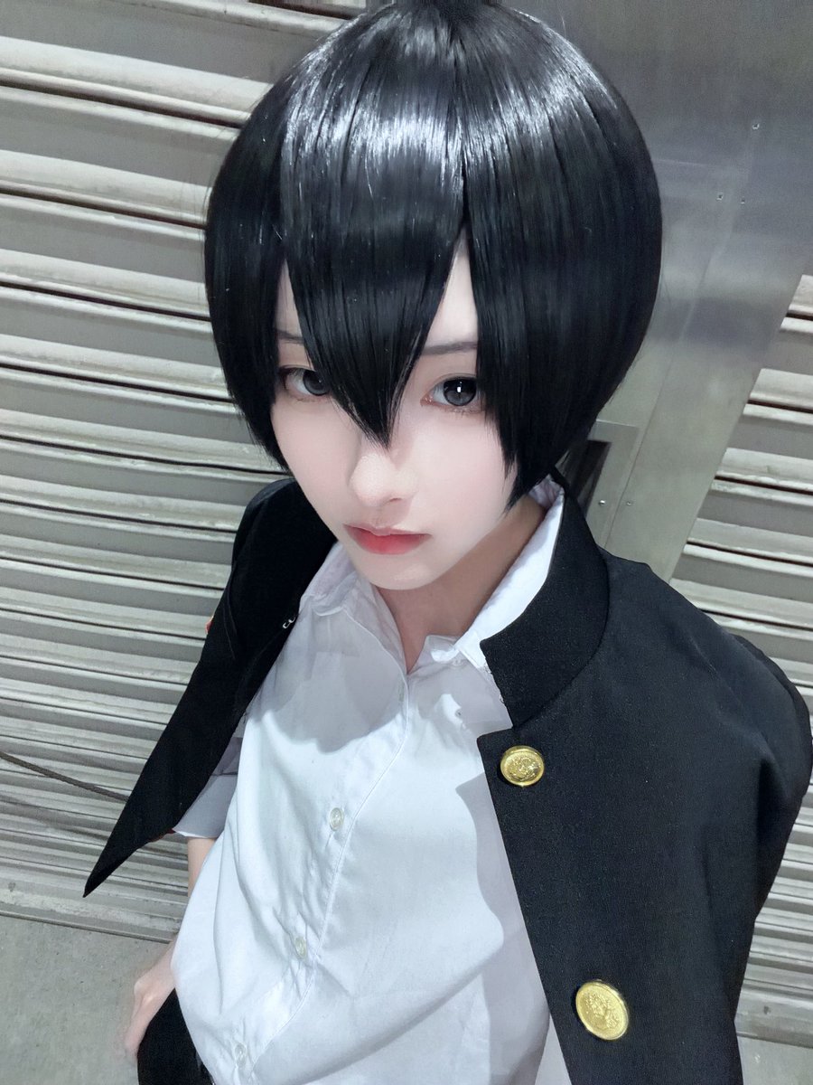 チワワ仁王立ち tweet media