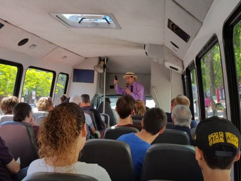 eVisitorGuide's tweet image. Experience Chicago as it was in the 1920s &amp;amp; 30s with Untouchable Tours -- Chicago's original &amp;amp; best @GangsterTour! Amazing "in character" tour guides will keep you entertained! evisitorguide.com/chicago/brochu…

#Chicago #travel #tours #sightseeing #history #mafia #gangster.