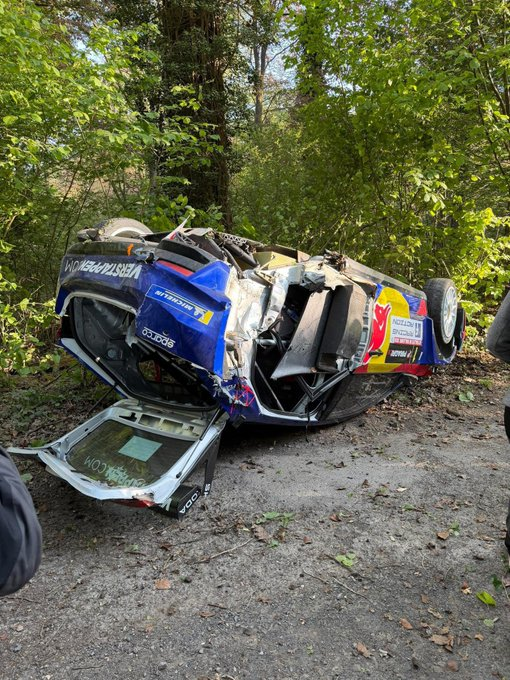 MsportXtra's tweet image. #Rally During the Rally of Wallonia, Jos Verstappen crashed out. He and co-pilot Jasper Vermeulen are okay, the car.... not so much. #MsportXtra