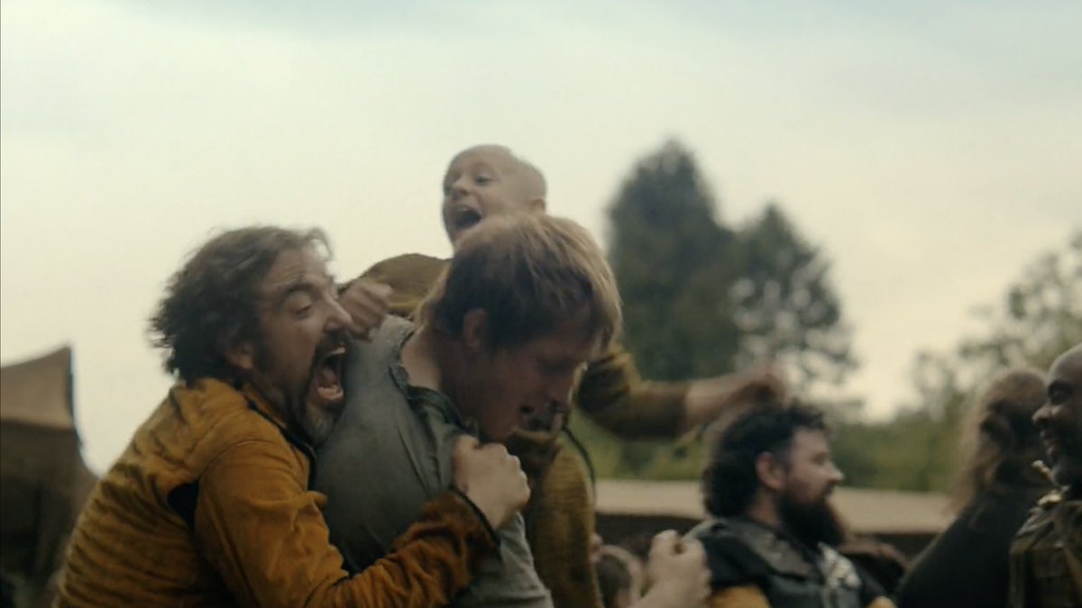 westerosi nuclear family: alcoholic mom, stupid dad and a bald child