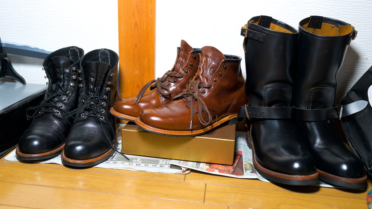 BUMP_guitarwolf's tweet image. STYLE NO.9422　ベックマン

Long Style No.2966　エンジニアブーツ

STYLE NO.8084 アイアンレンジャー

毎日帰って来る度に見てニヤニヤしているのは内緒のお話

#レッドウィング #ブーツ #エイジング #写真 #カメラ #一眼 #sony #α7c2 #GMレンズ #SEL1635GM2