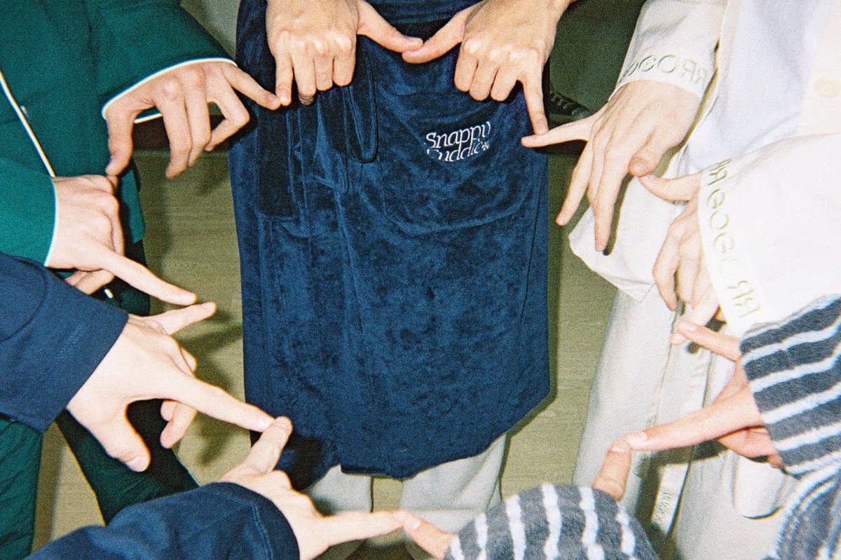 ella ❋ tweet media