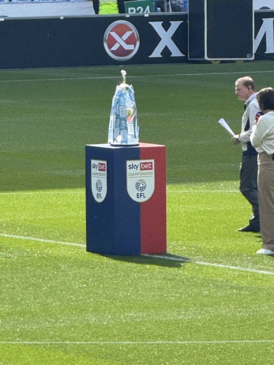 uhd_10's tweet photo. الكاس بالانتظار🩵 

#PUSB https://t.co/QvPfNUvFtE