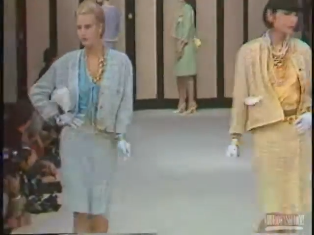 CHANEL パース Videofashion ch登録者数 5.21万人 Iconic CHANEL Spring 1983 Runway
