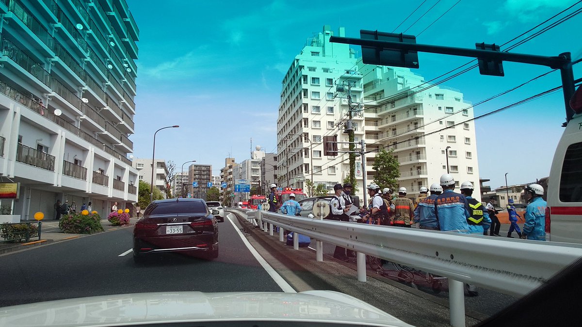 RLievalLjuende's tweet image. オイル交換がてら秋葉原とかドライヴ
#maserati
#ghibli