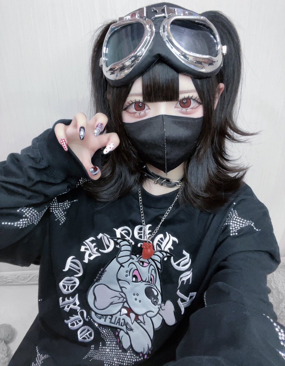 こる tweet media
