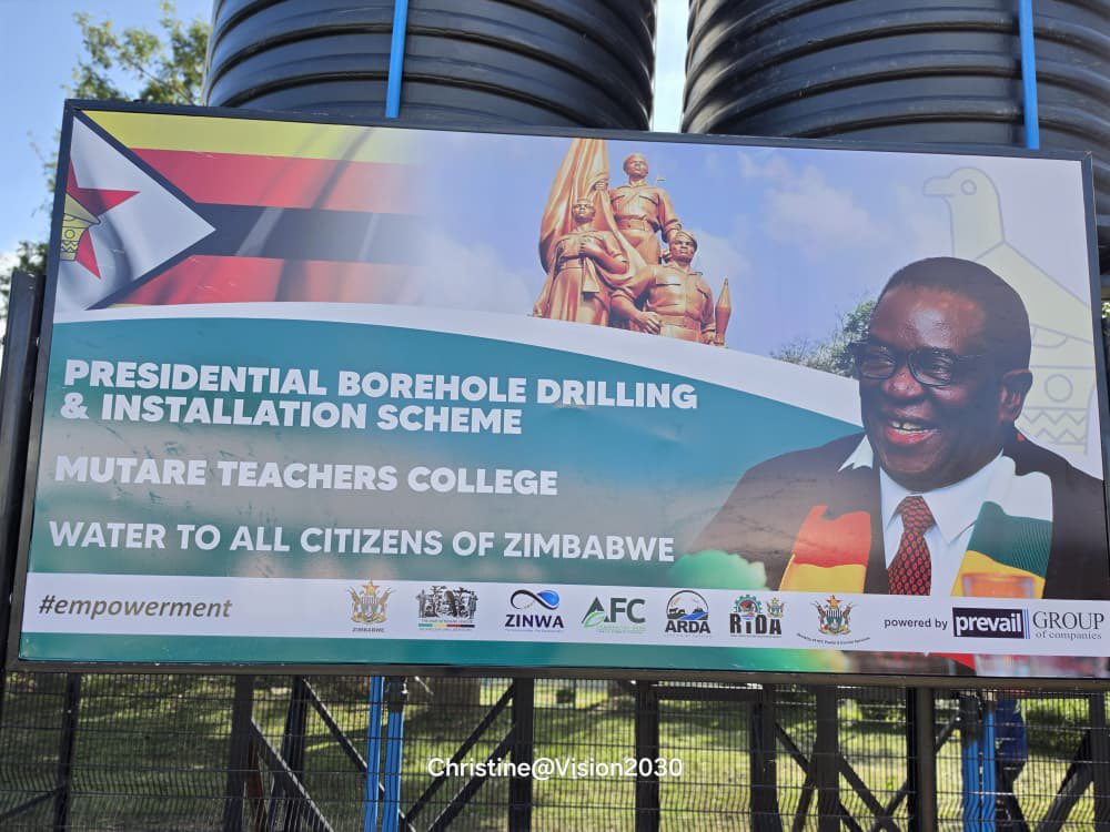 chabatatafguy's tweet image. Mutare is not hosting speeches today, it’s hosting #DELIVERY. President @edmnangagwa through Dr Tungwarara, flanked by Cde Chinamasa and provincial leadership, has brought what many only talk about. This is real empowerment, on the ground, in FULL view. War veterans aren’t being