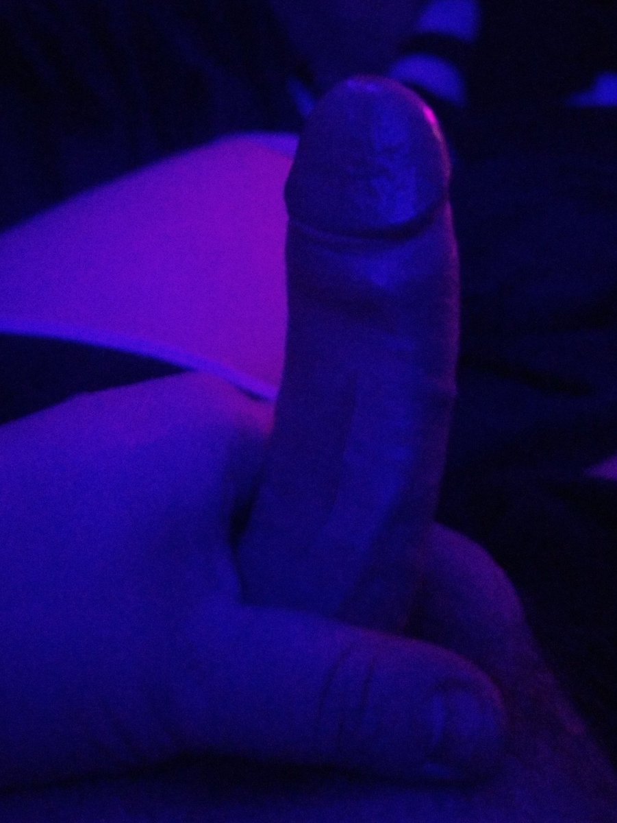 Ur french purrple femboy :3 tweet media