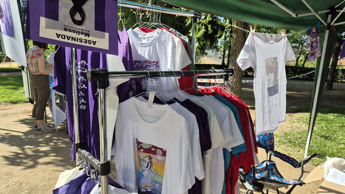 8m_toledo's tweet photo. Hoy vamos a estar todo el día en el Parque del Crucero en nuestro stand.

Tendremos un Minuto de Ruido por Alejandra a partir de las 13 horas.

#parquedelcrucero 
#alsoleton 
#MasFeminismo https://t.co/NgUvaGSvFq