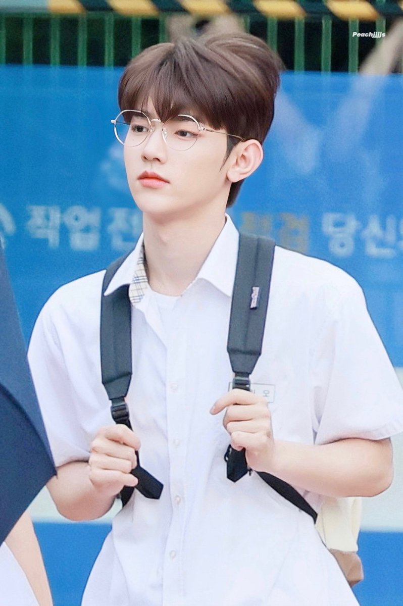 ━★[HOT]★━ 야, 전교1등. 나 오늘 홈런 치면.. 나랑 매점 가는 거ㄷㅏ? -♬