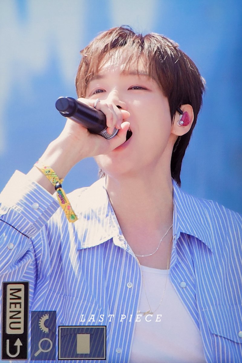 lastpiece712's tweet photo. 260426 AWESOME MUSIC FESTIVAL
나의 락스타 . . 🎸💙

#인성 #김인성 #INSEONG
#SF9 @SF9official https://t.co/H0SqLpGSqc