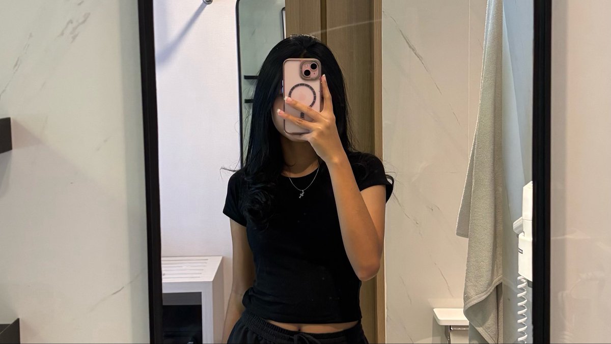 angella tweet media