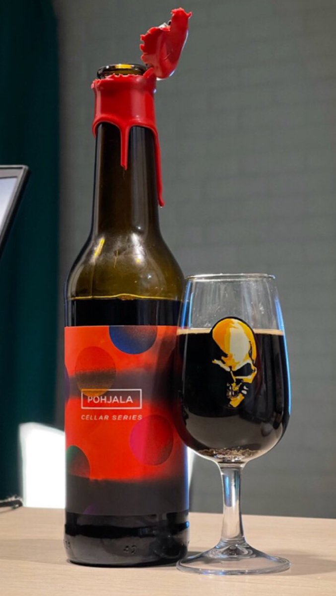 drcassiano66's tweet image. Evening Colours (Cellar Series)
Põhjala (Estónia 🇪🇪) @pohjalabeer 
Double Baltic Porter; 11,5% ABV; 30 IBU
#CraftBeer #cervejaartesanal