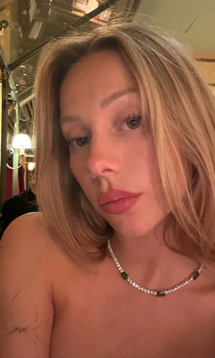 Ester Exposito (@esterexpositoim) on Twitter photo 