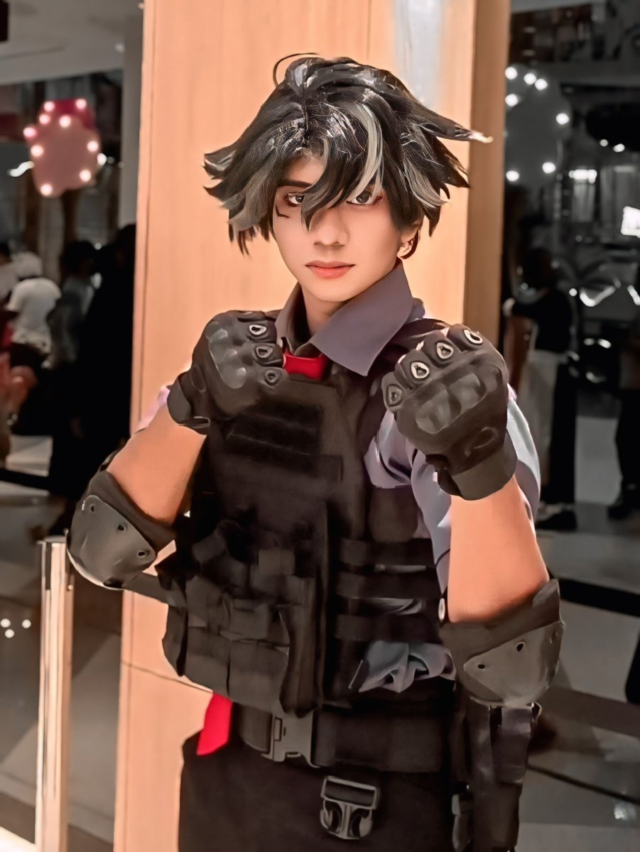 nopal_alam's tweet image. 【𝟐𝟎𝟐𝟒-𝟎𝟒-𝟐𝟏】
#wriothesley #wriothesleycosplay #tactical #tacticalcosplay #cosplay