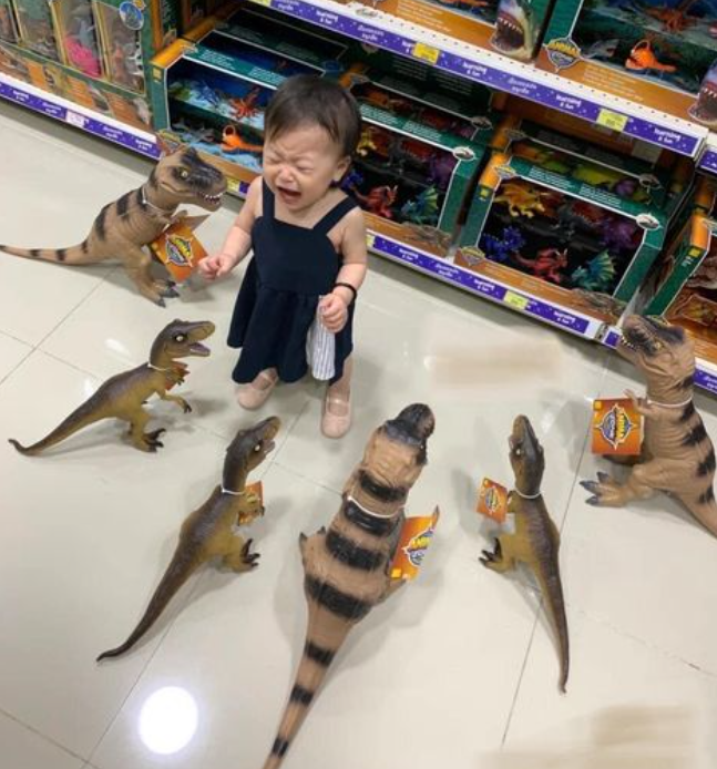 shi⁷ シ tweet media