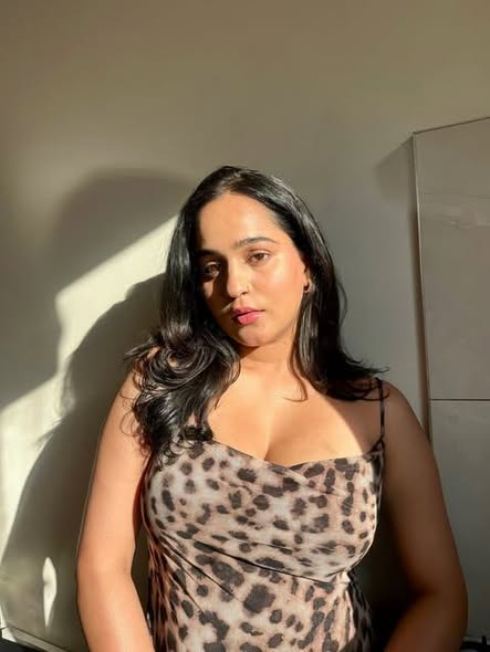 Deepika__Deepu's tweet photo. Sunlit glow and a little wild energy 📷
#GoldenHour #SunKissed #WildVibes #LeopardPrint https://t.co/oPeyCmpkbv