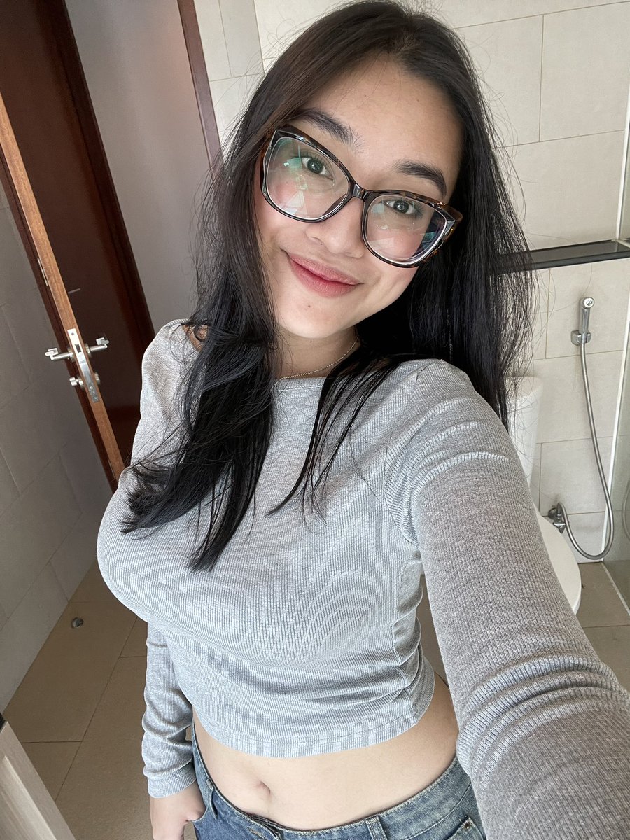 puti tweet media