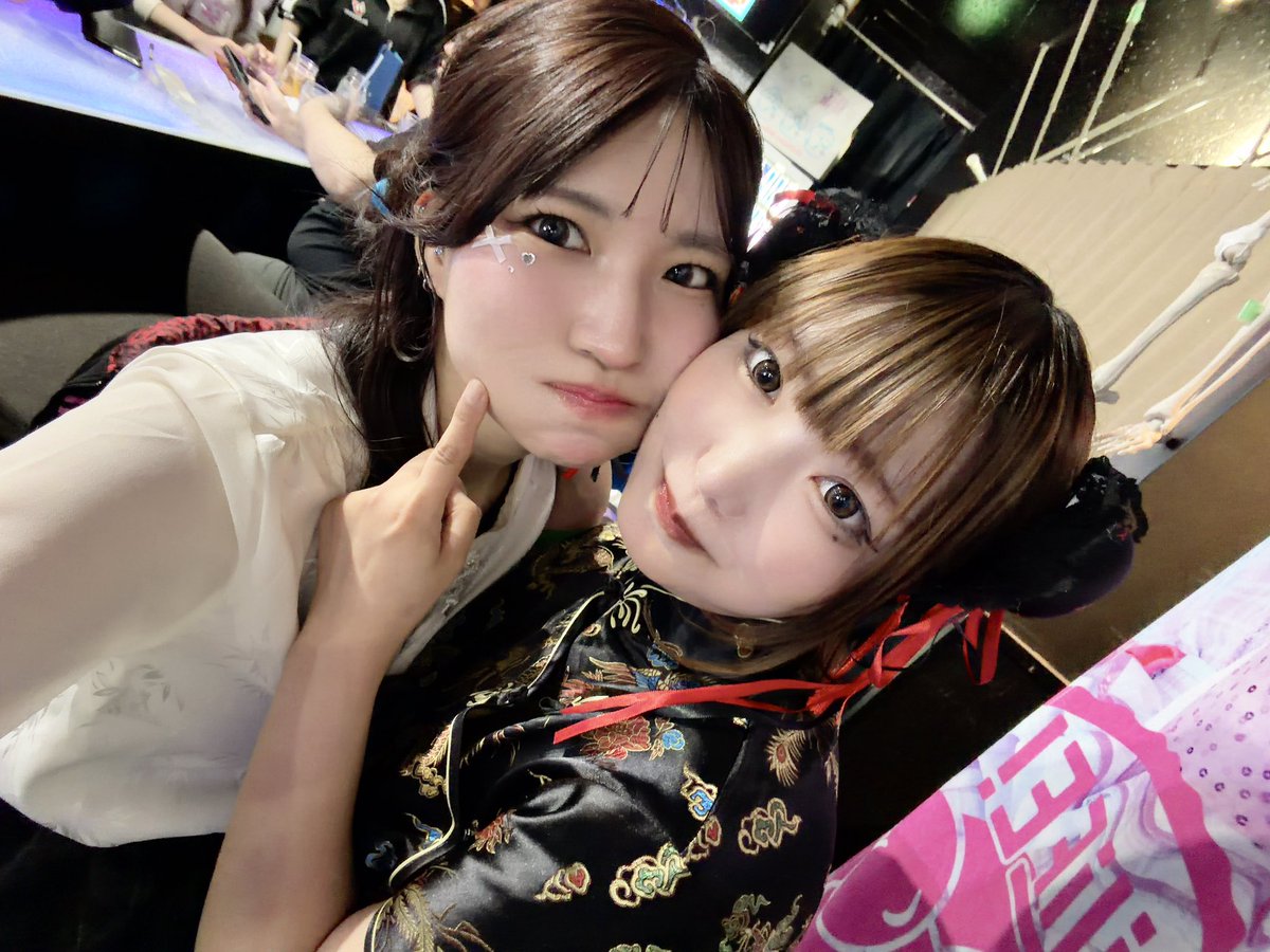 _yu_hs's tweet photo. 昨日はもこし生誕ありがとうございました！！年１のイベント毎年楽しさアプデされるぅぅぅぅ💃🪩✨もこしをはじめ、みんな毎年ありがと🐼🐾(4枚目のひょっこりもこしがお気に入り)
#もこし包子伝 https://t.co/gIQwFKokIM